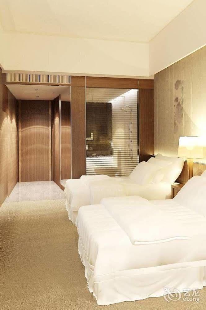 Fortune Century Hotel Zhuhai Dış mekan fotoğraf